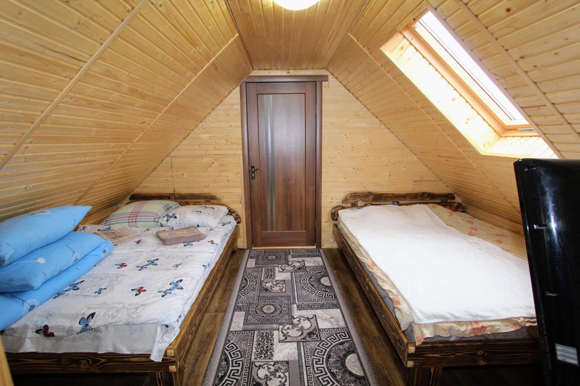 "Лісова Ягода" Яблуниця Номер фото